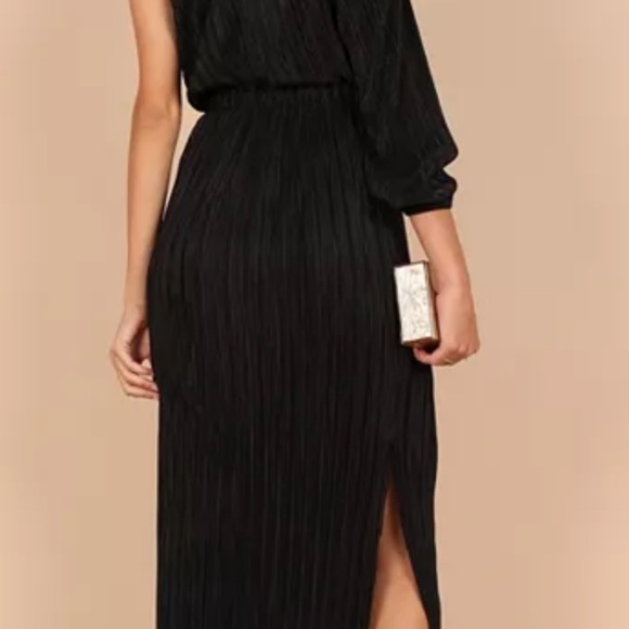 Women’s Pontee One Shoulder Pleated Midi Dress - Picture 2 of 4